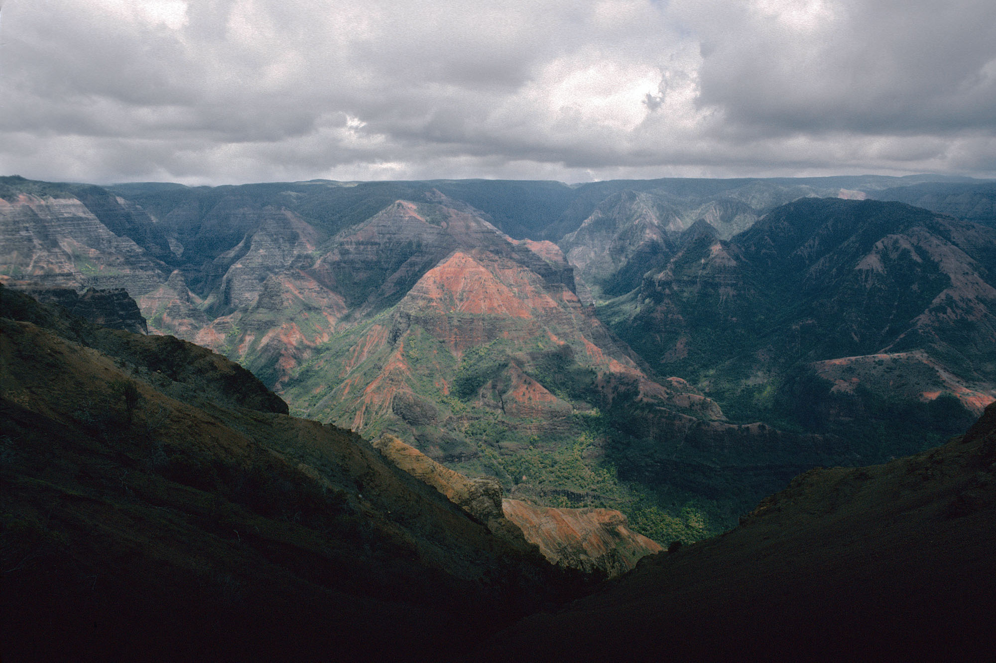 bill-hocker-waimea-canyon-kauai-hawai'i-1975