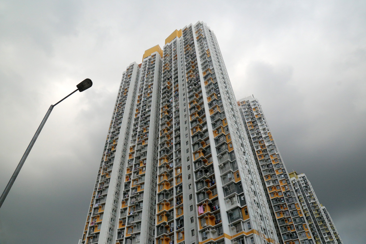 bill-hocker-housing-estate-shek-kip-mei-kowloon-hong-kong-2017