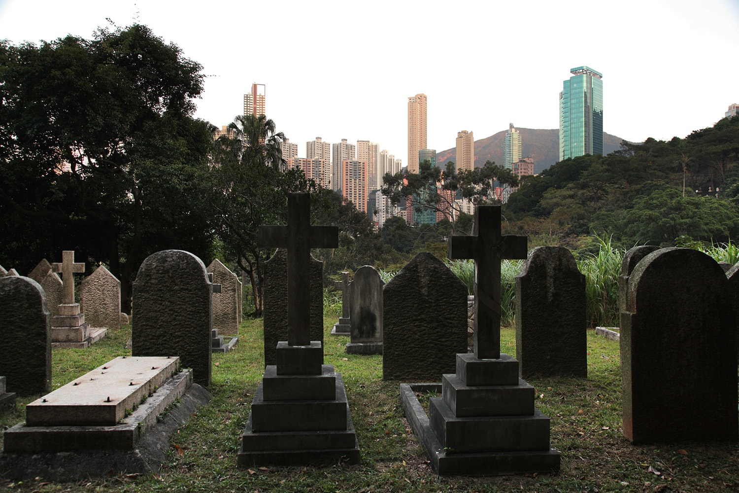 bill-hocker-hong-kong-cemetery-happy-valley-hong-kong-2014
