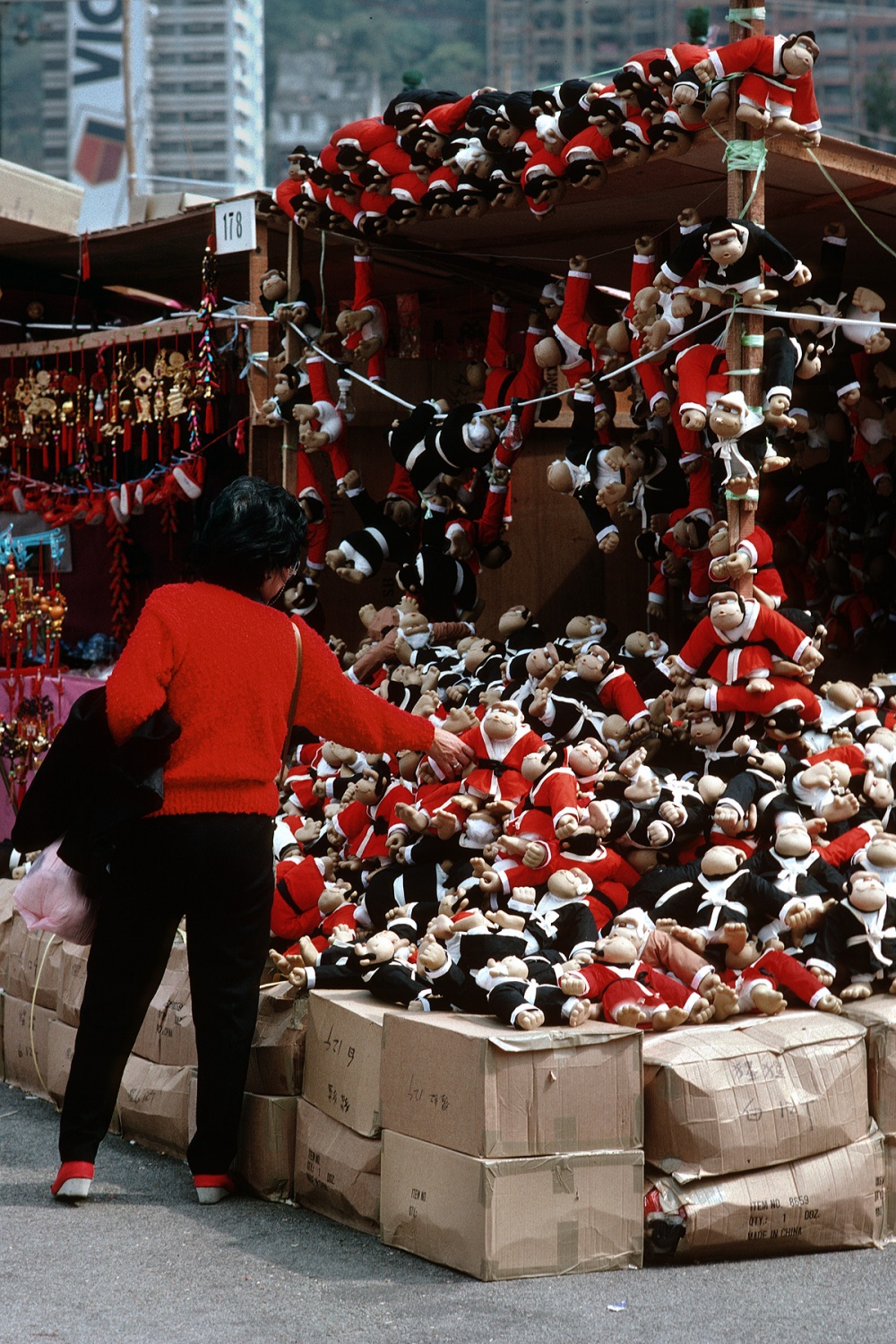 bill-hocker-year-end-market-causeway-bay-hong-kong-1988