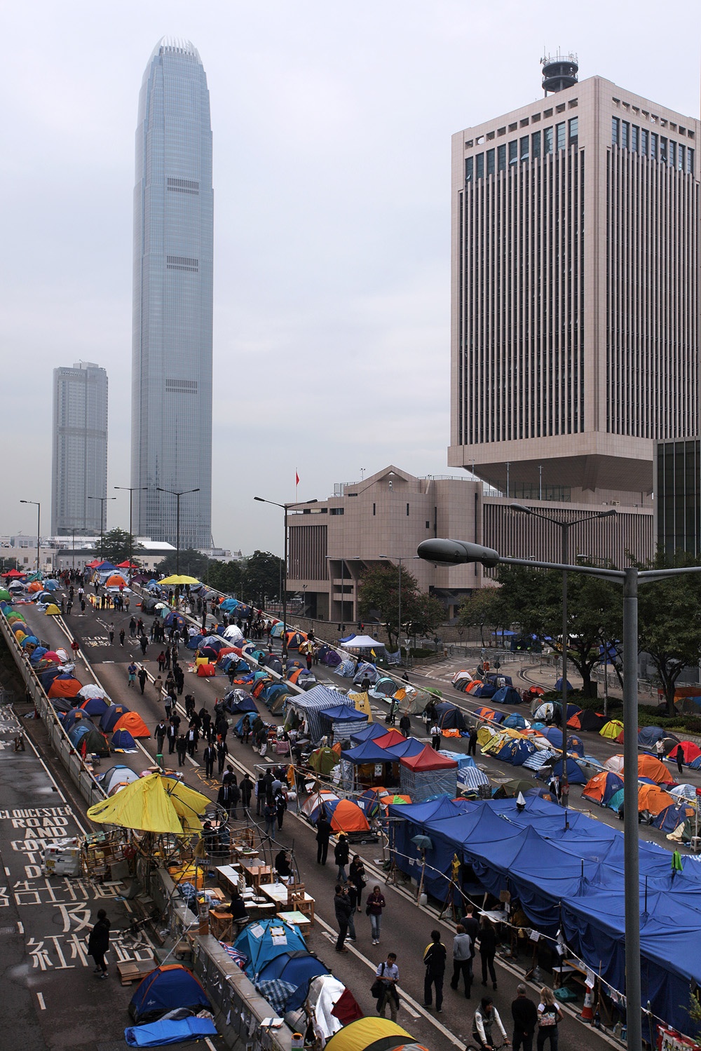 bill-hocker-umbrella-square-admiralty-hong-kong-2014