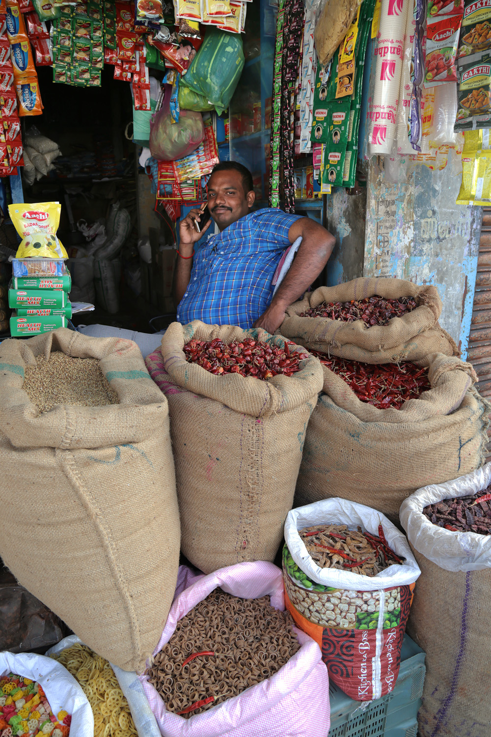 bill-hocker-pepper-vendor-pondicherry-india-2018