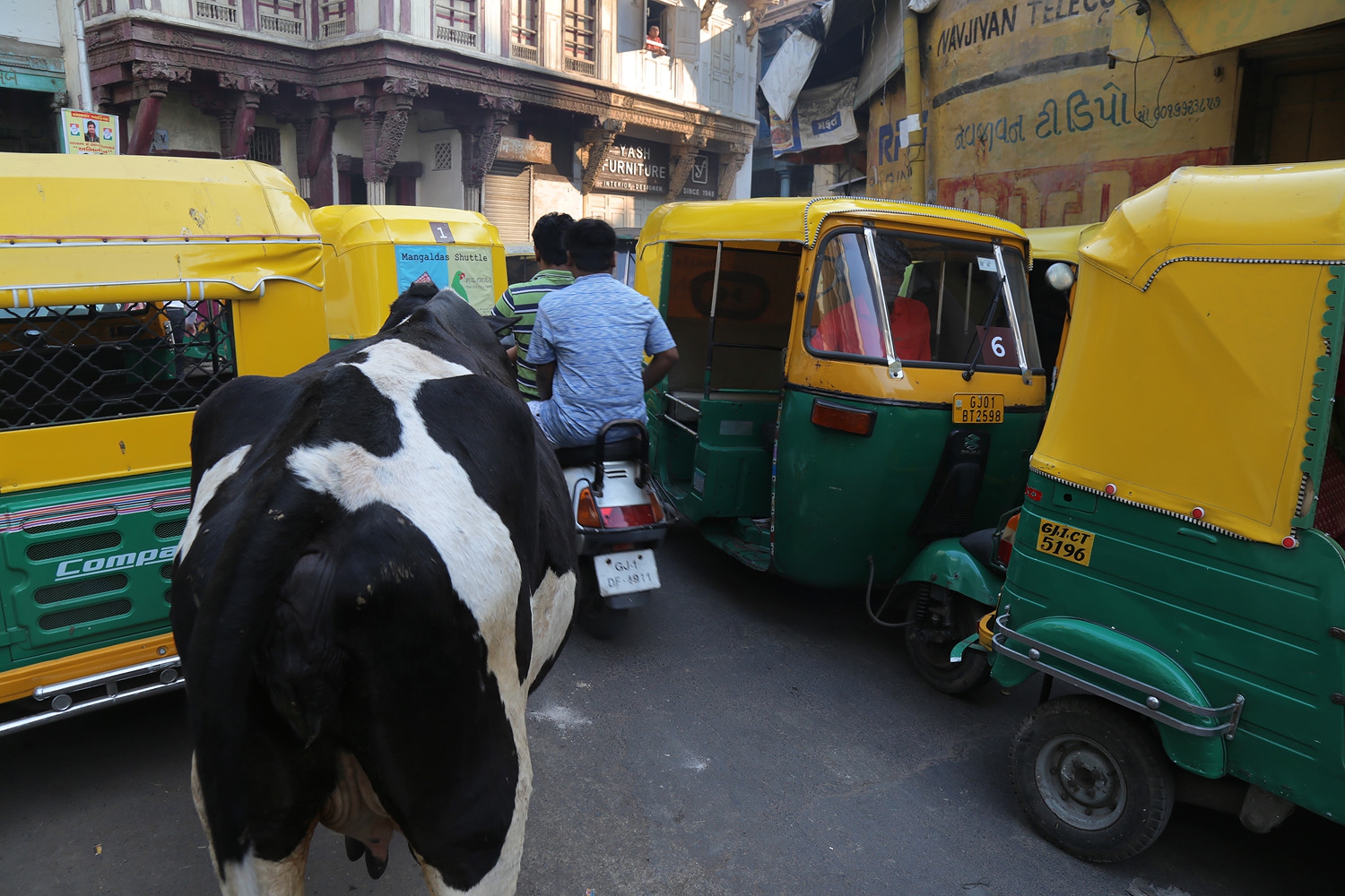 bill-hocker-traffic-jam-ahmedabad-india-2018