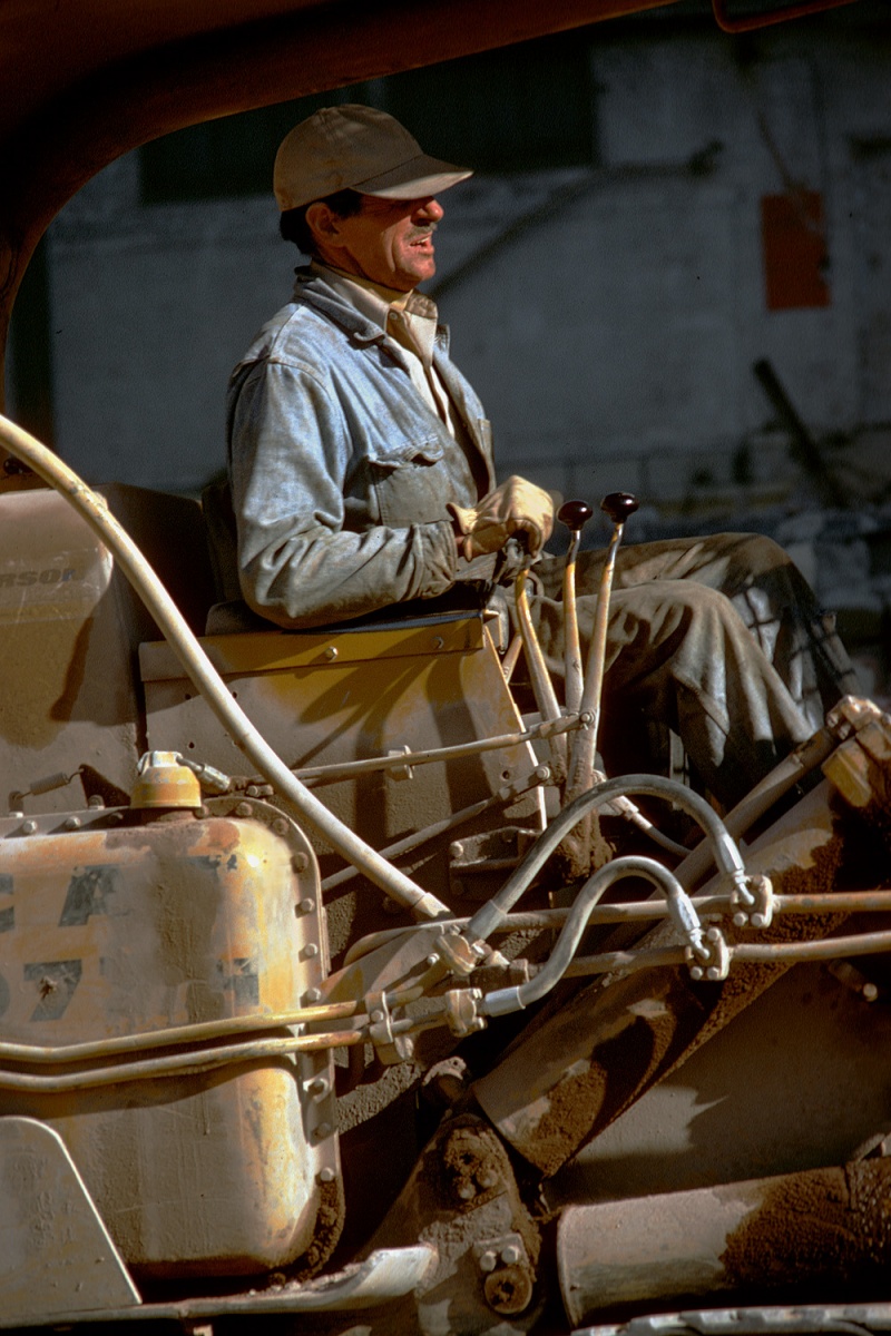 bill-hocker-bulldozer-operator-san-francisco-california-1975