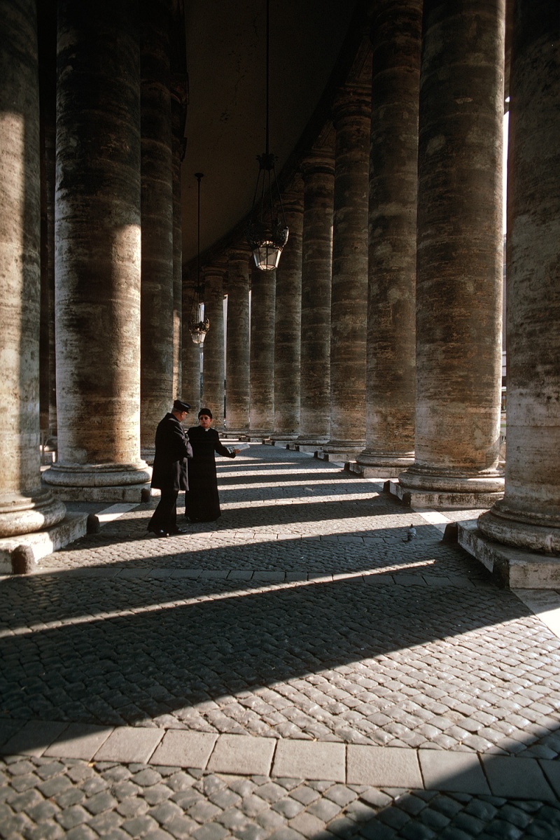 bill-hocker-bernini's-colonnade-the-vatican-italy-1986