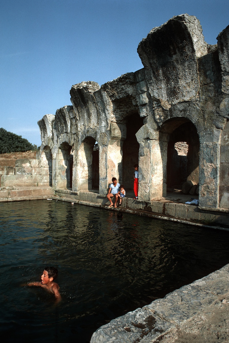 bill-hocker-the-baths-at-fordongianus-sardinia-1984