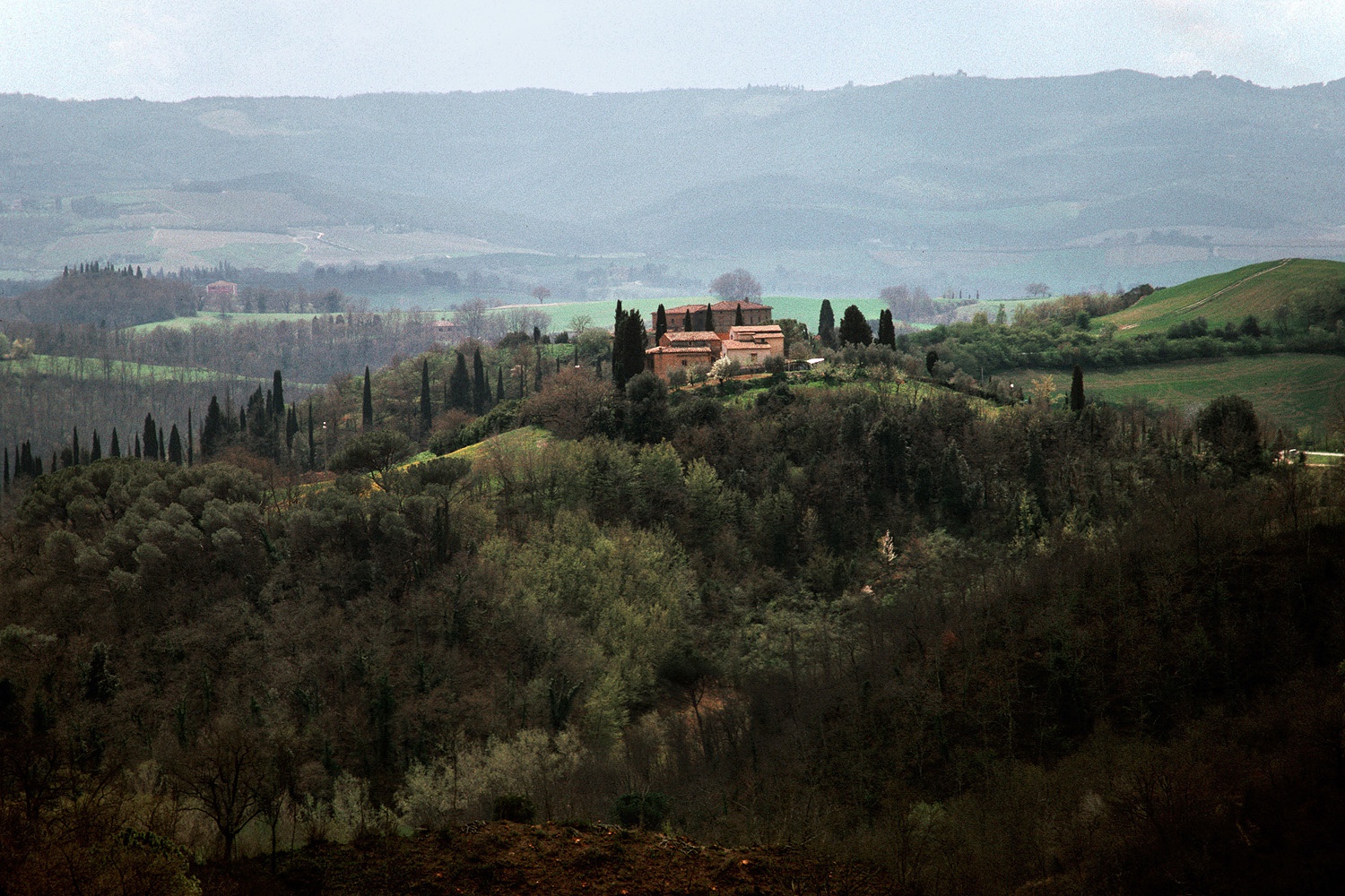 bill-hocker-renovated-villa-near-pienza-italy-2004