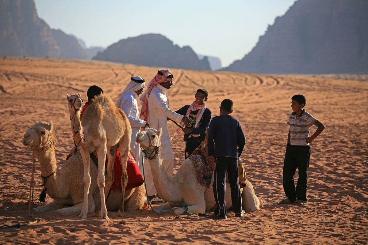 bill-hocker-camel-touts-wadi-rum-jordan-2008
