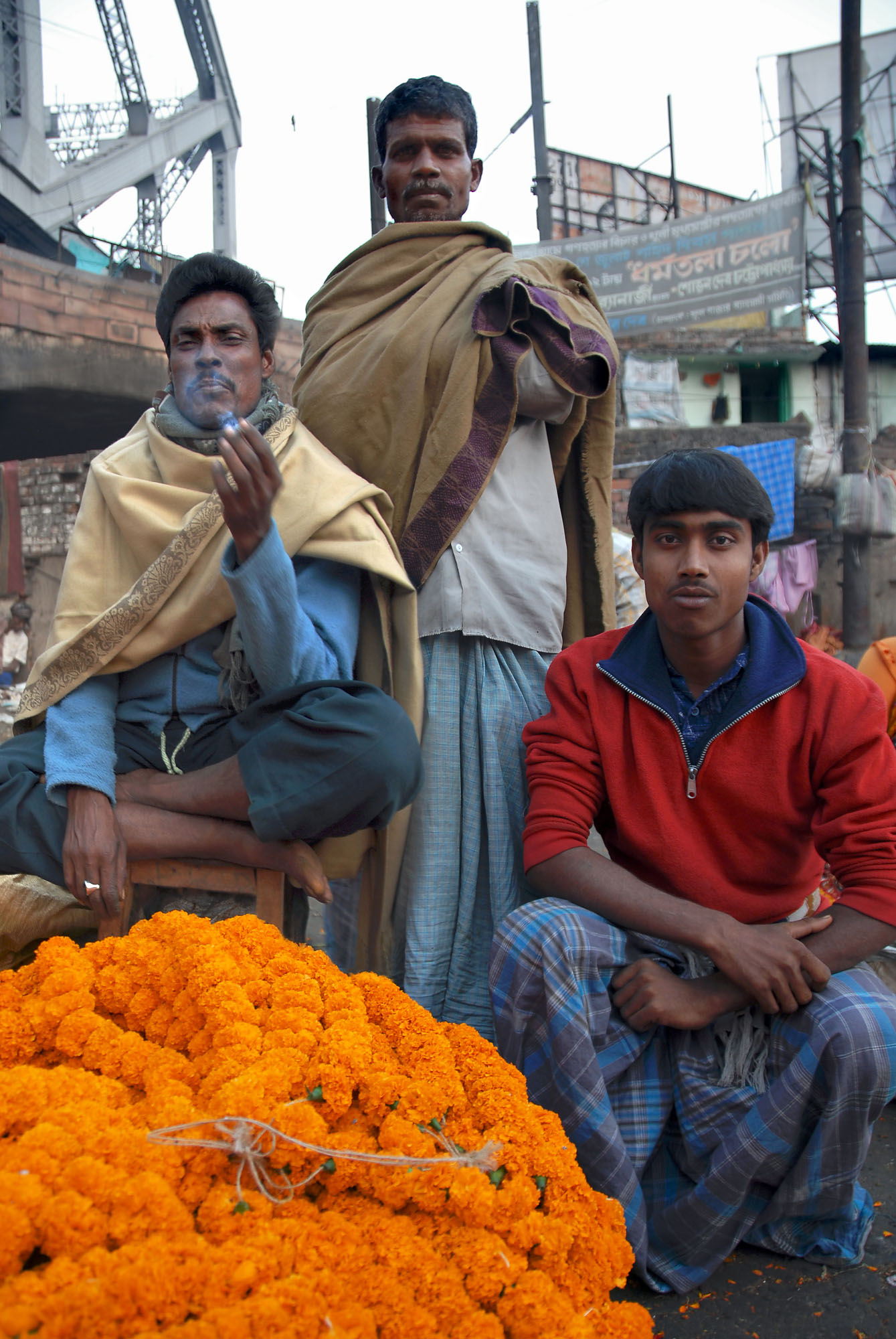 bill-hocker-flower-market-vendors-kolkata-india-2007