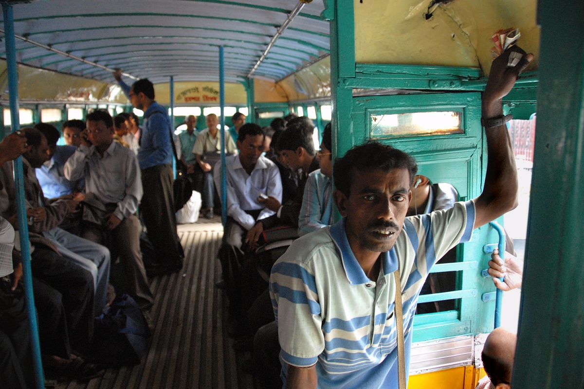 bill-hocker-bus-kolkata-india-2007