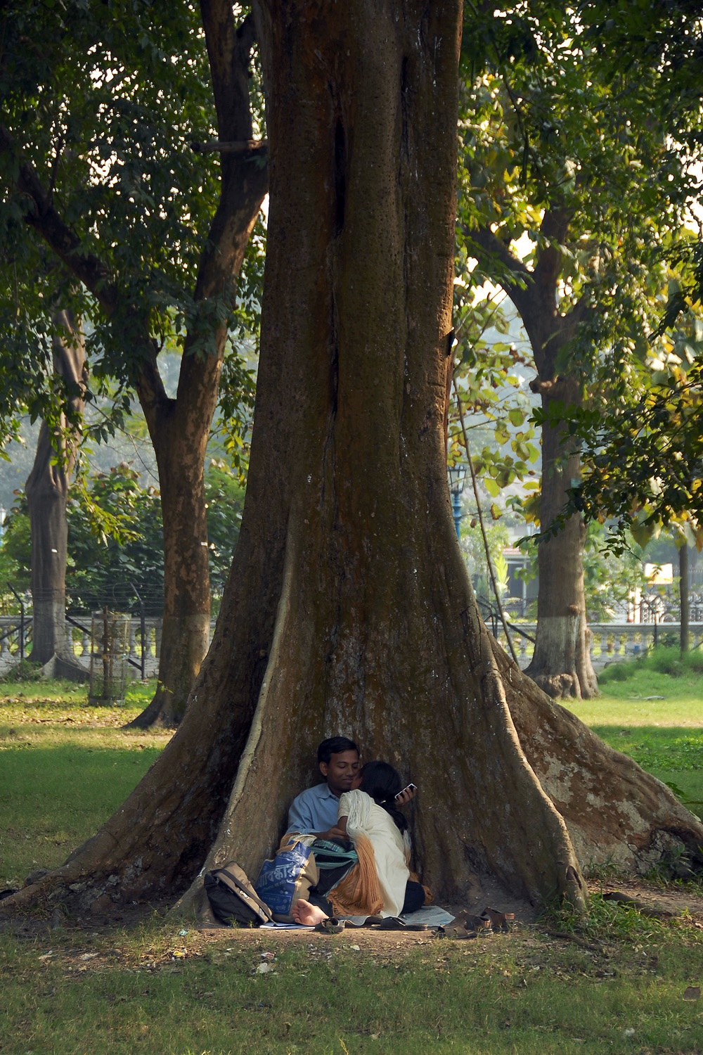 bill-hocker-victoria-memorial-garden-kolkata-india-2007