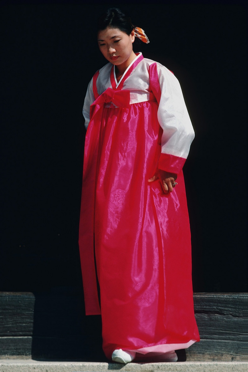 bill-hocker-traditional-dress-haein-monastery-korea-1977