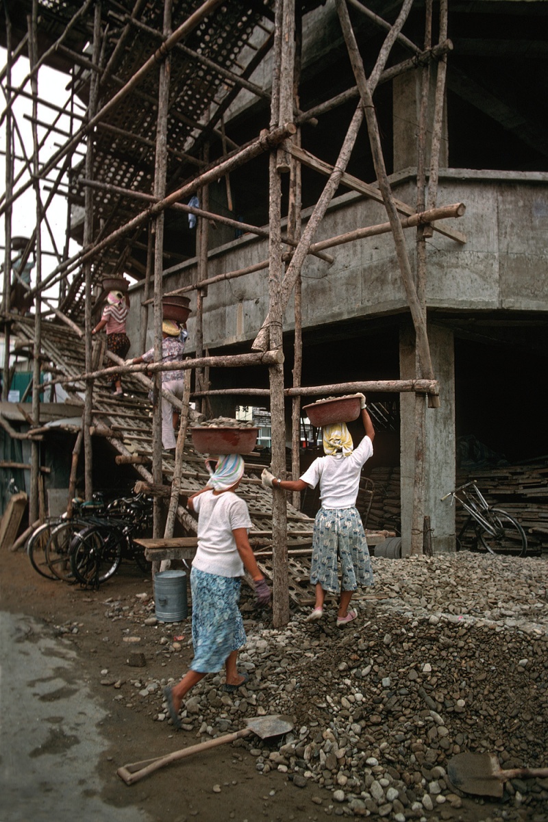 bill-hocker-woman's-work-yeosu-korea-1977