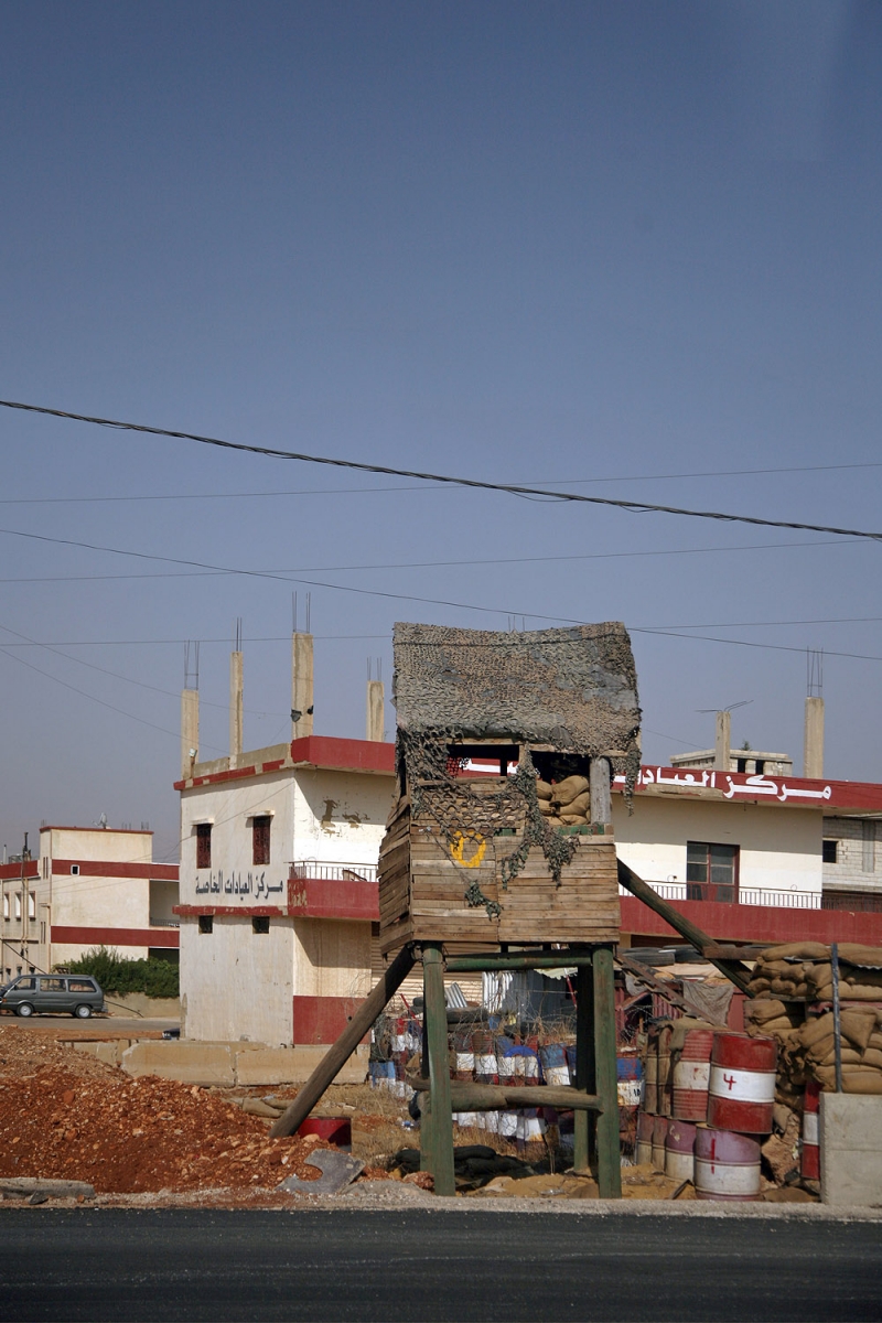 bill-hocker-fortification?-martyr's-highway-lebanon-2008