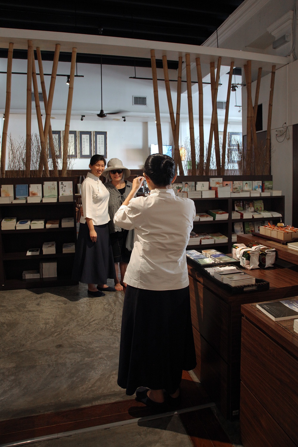 bill-hocker-buddhist-bookshop-penang-malaysia-2014