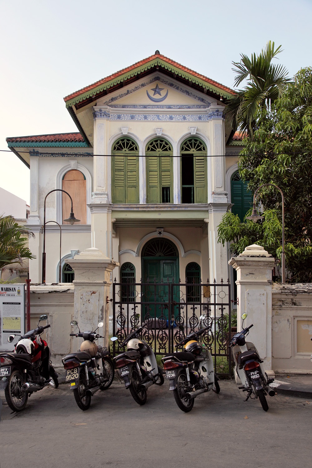 bill-hocker-colonial-mansion-penang-malaysia-2014