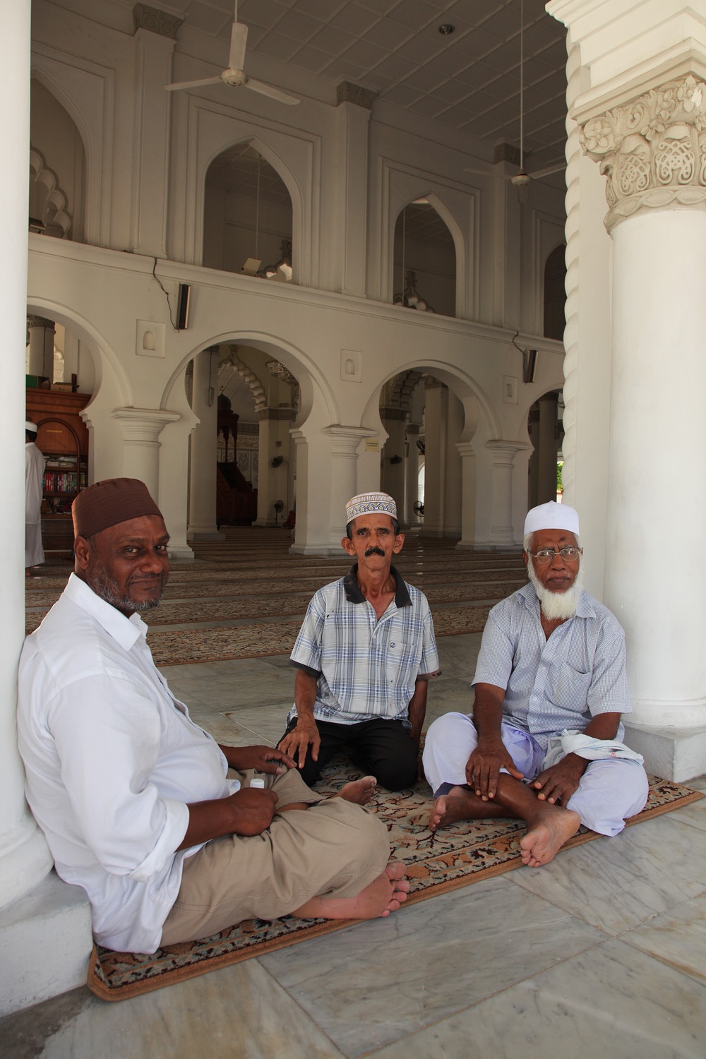 bill-hocker-three-friends-capitan-keling-mosque--penang-malaysia-2014