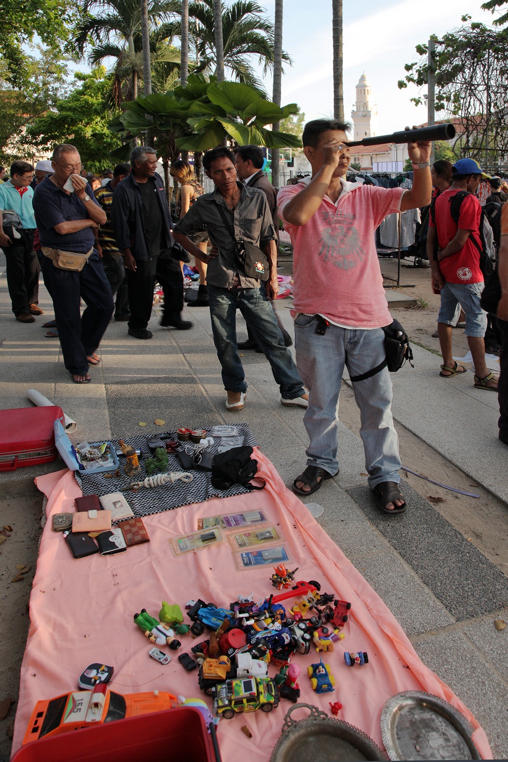 bill-hocker-flea-market-penang-malaysia-2014