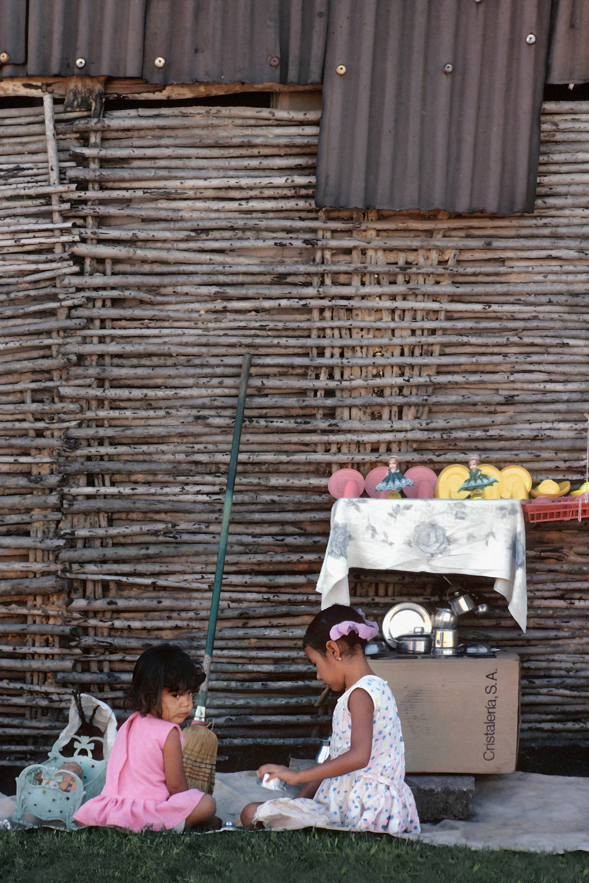 bill-hocker-at-home-san-blas-mexico-1973