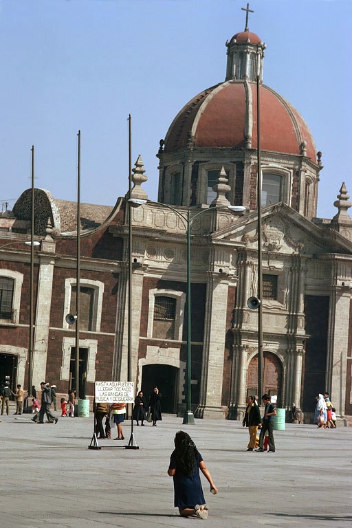 bill-hocker-shrine-of-guadalupe-capuchin-chapel-mexico-city-mexico-1973