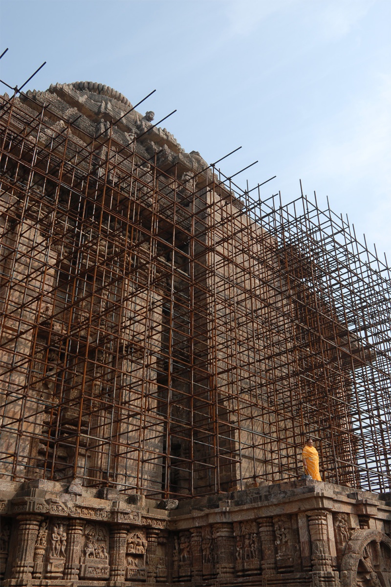bill-hocker-sun-temple-scaffolding-konark-india-2007