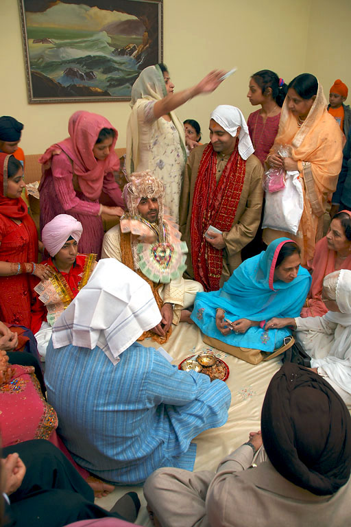 bill-hocker-adorning-the-groom-jalandhar-india-2006