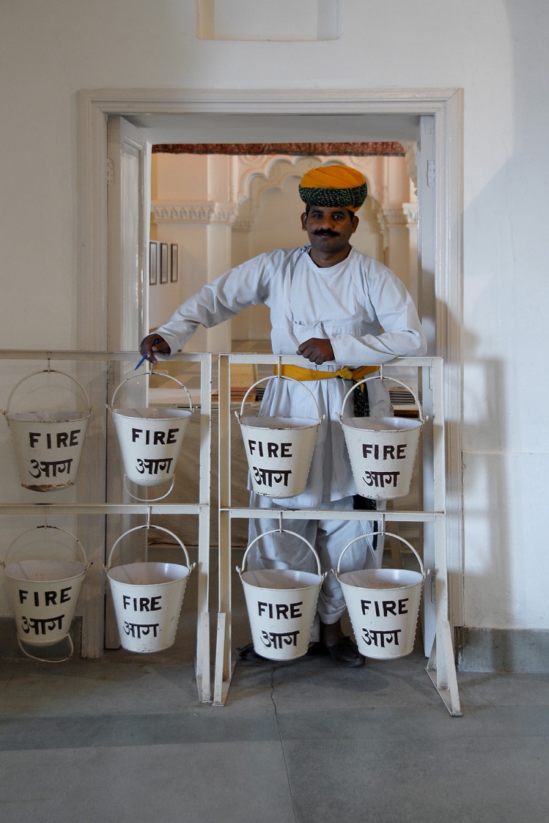 bill-hocker-attendant-mehrangarh-fort-jodhpur-india-2006