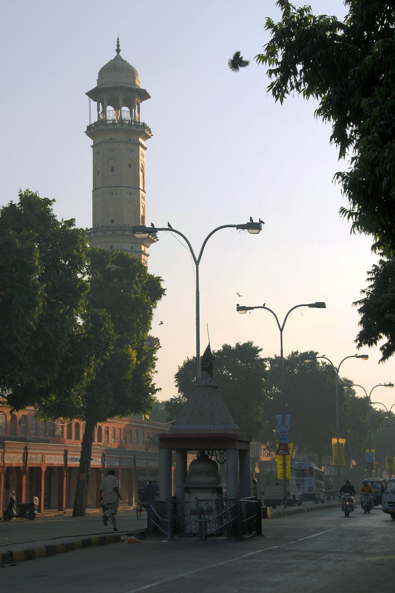 bill-hocker-swargasuli-minaret-jaipur-india-2006