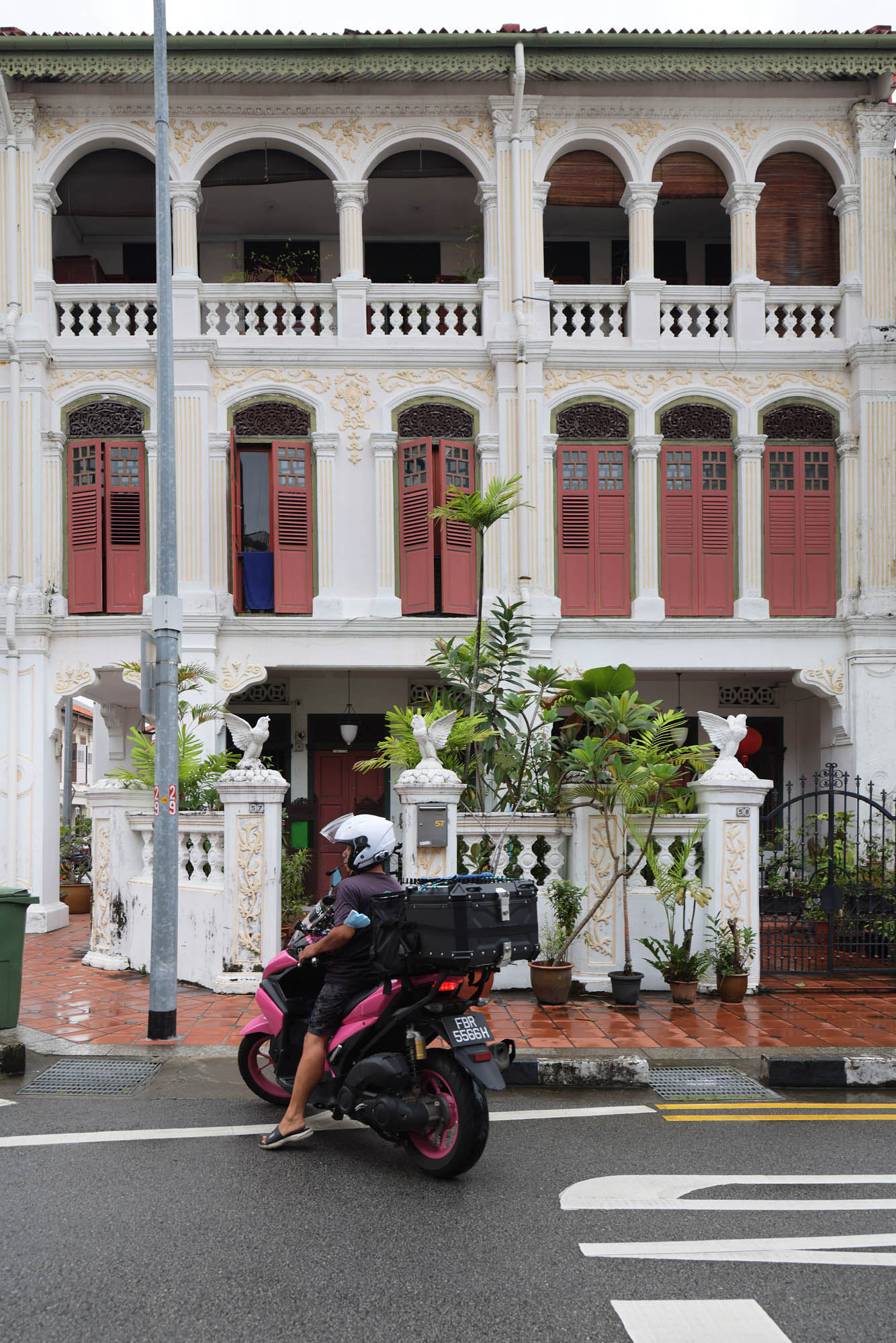 bill-hocker-large-shophouse-singapore-2022