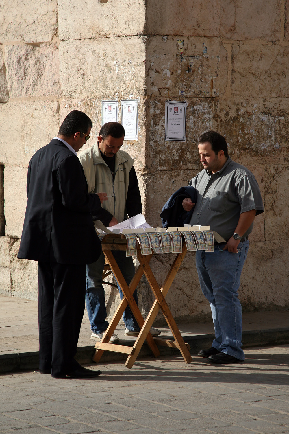 bill-hocker-lottery-vendor-bad-shari-christian-quarter-damascus-syria-2008