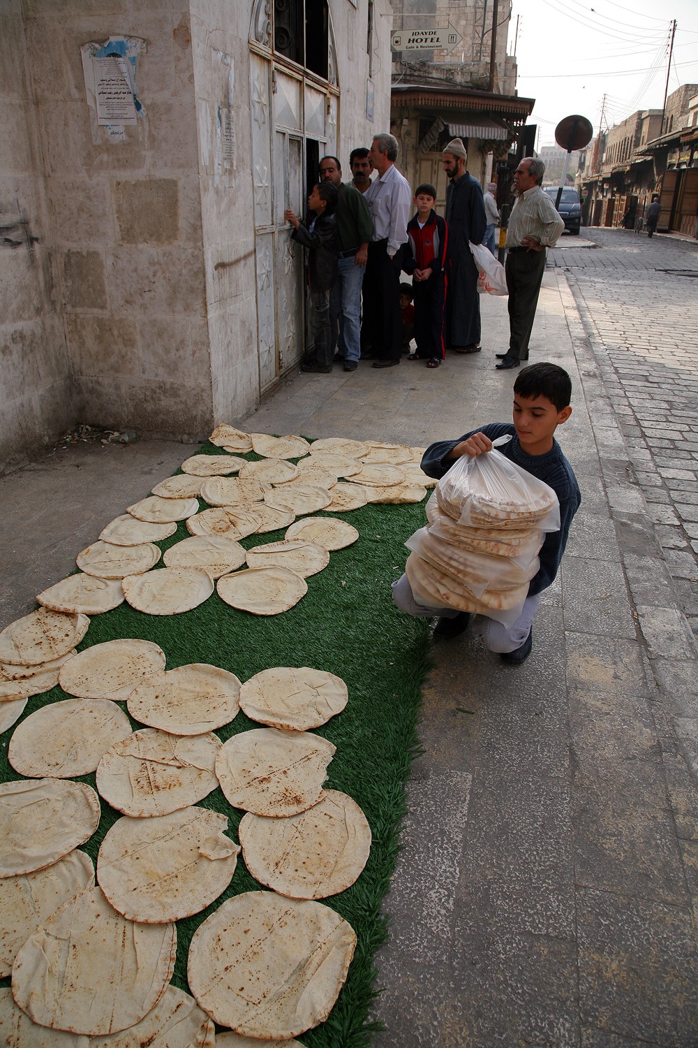 bill-hocker-bakery-exterior-aleppo-syria-2008