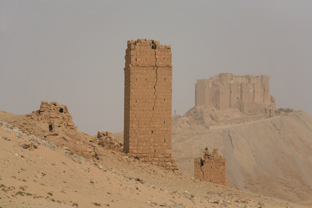 bill-hocker-tower-tomb-(destroyed-2015)-and-castle-palmyra-syria-2008