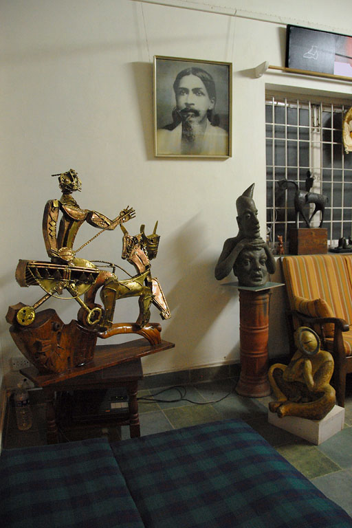 bill-hocker-sri-aurobindo-and-art-gallery--chennai-india-2007