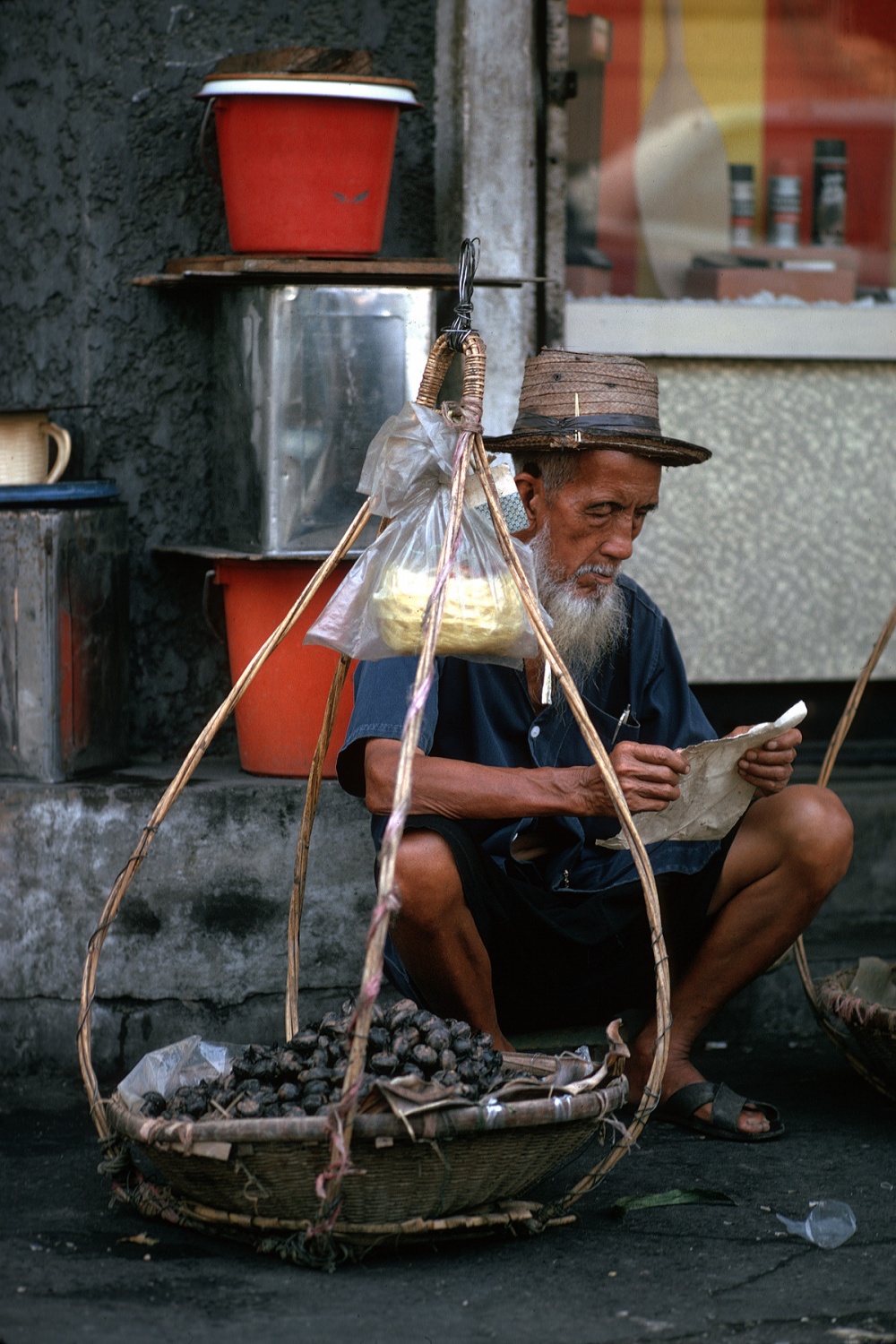 bill-hocker-water-chestnuts-chiang-mai-thailand-1974