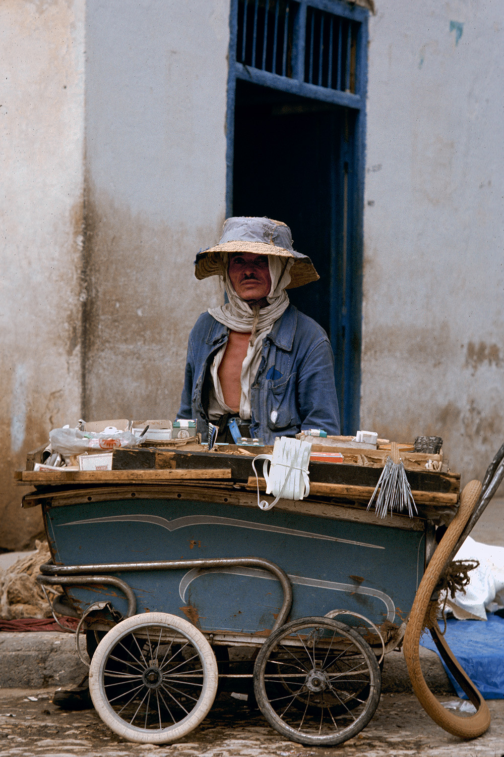 bill-hocker-sewing-supplier-tunisia-1972