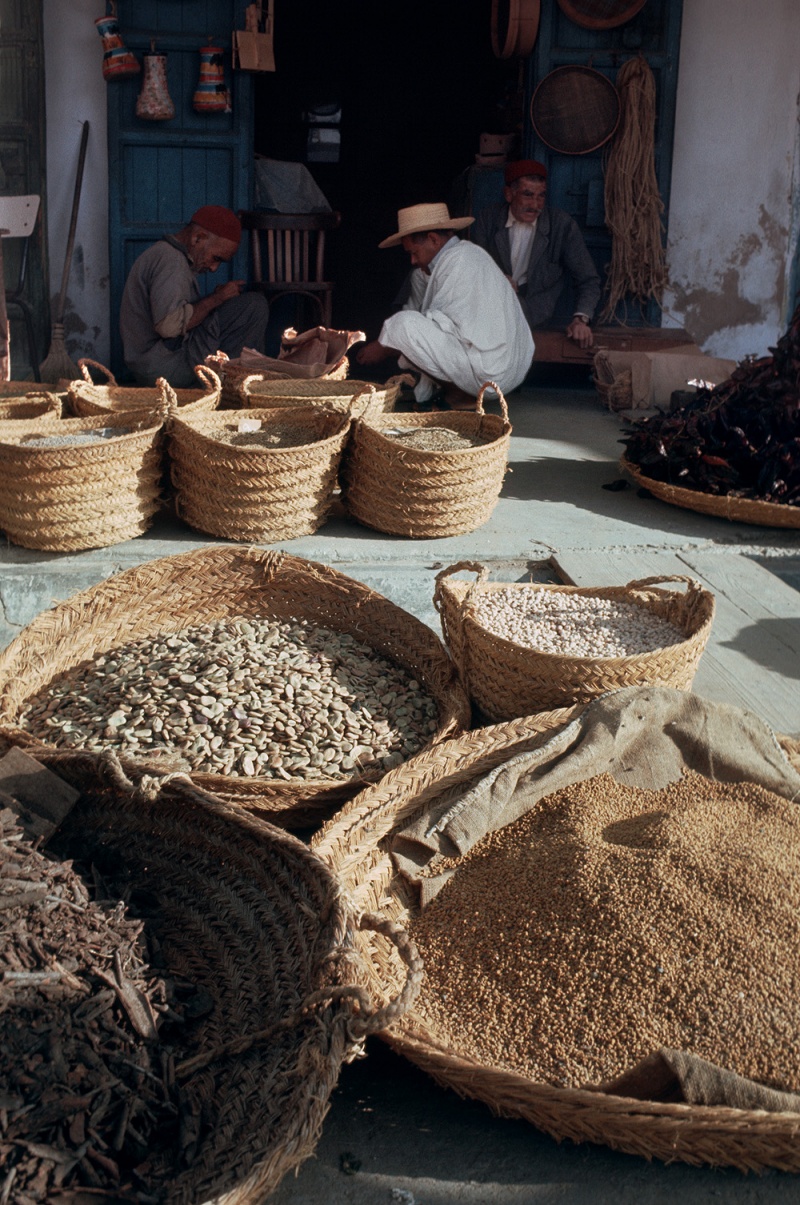 bill-hocker-dry-goods-merchant-gafsa-tunisia-1972