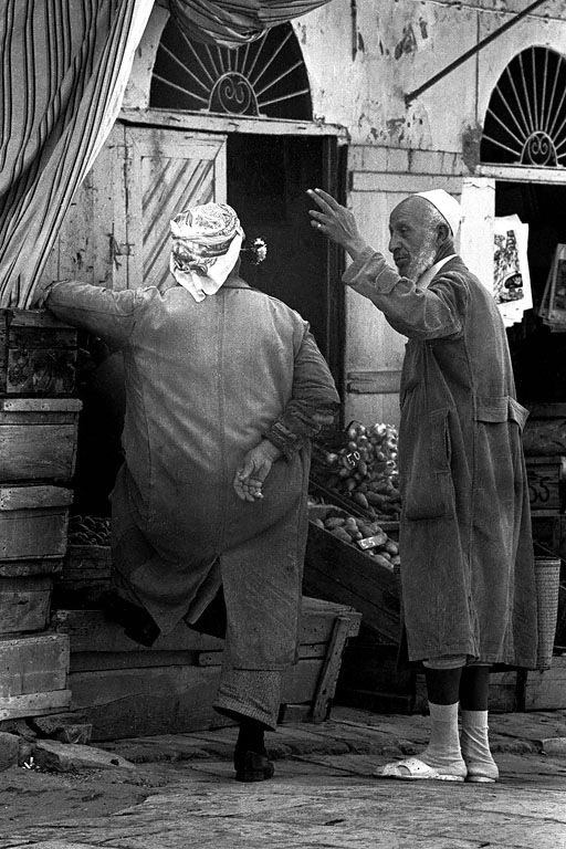 bill-hocker-merchants-sidi-bou-said-tunisia-1972