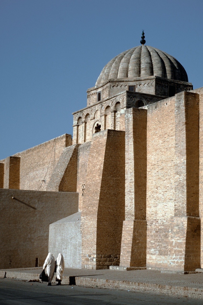 bill-hocker-kairouan-mosque-exterior-kairouan-tunisia-1994