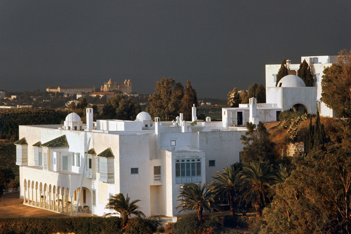 bill-hocker-palace-carthage-cathedral-from-sidi-bou-saïd-tunisia-1971