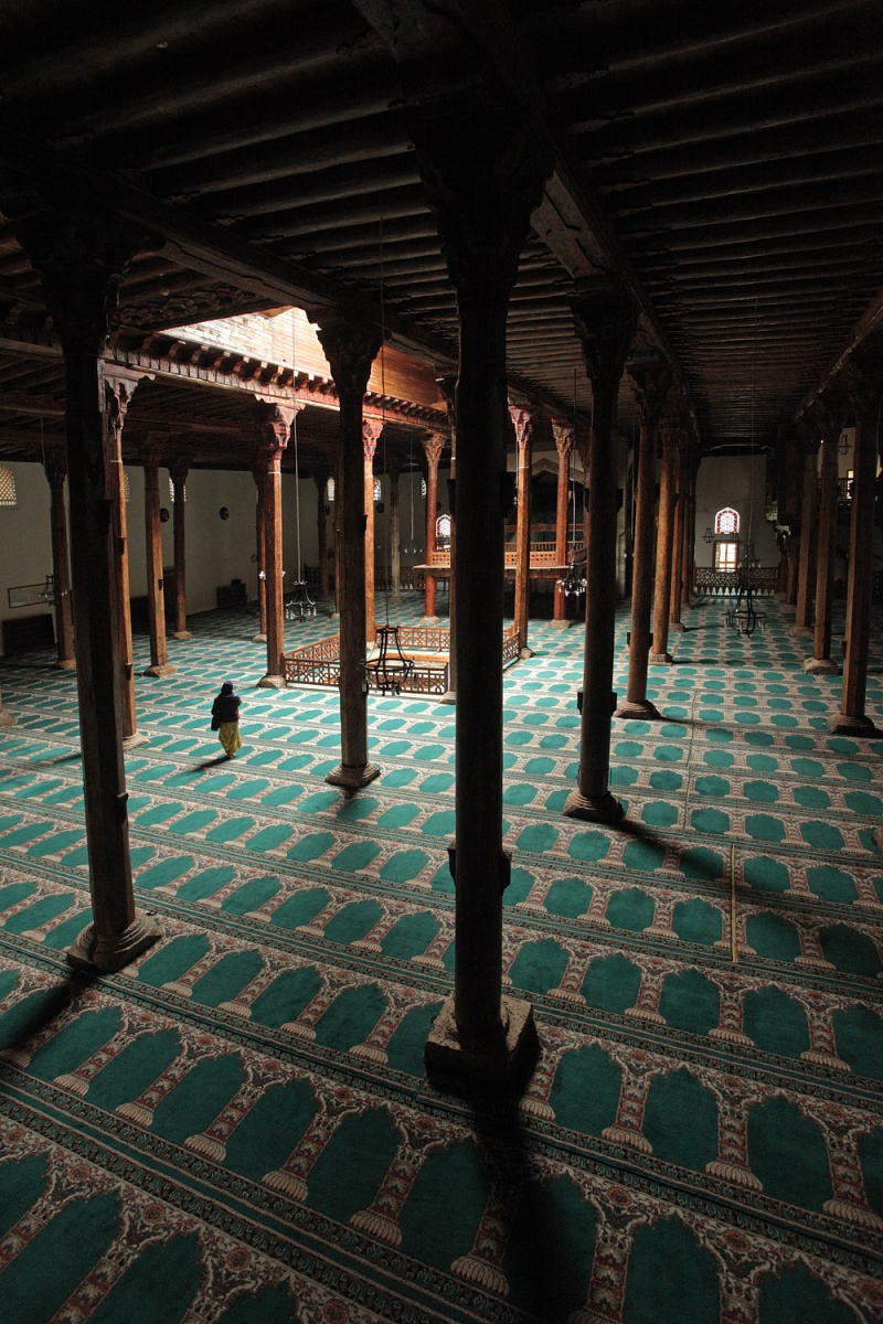 bill-hocker-esrefoglu-mosque-beysehir-turkey-2010