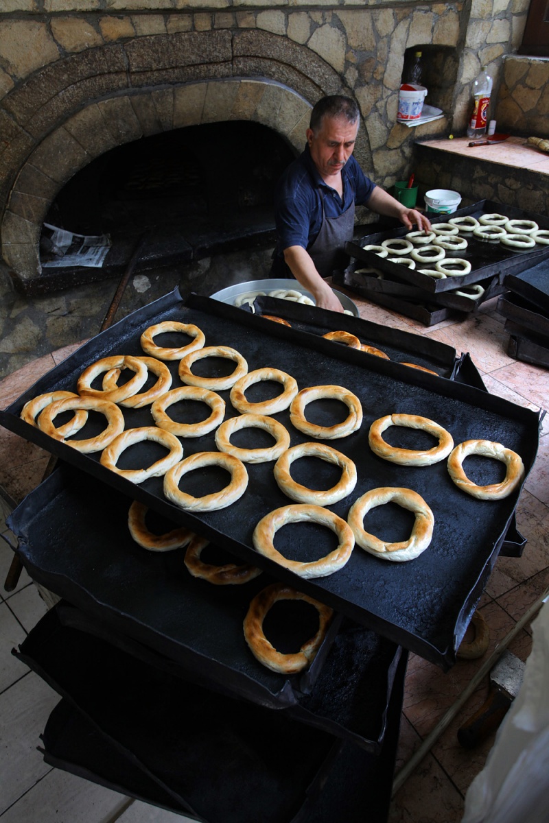 bill-hocker-baking-simit-safranbolu-turkey-2010